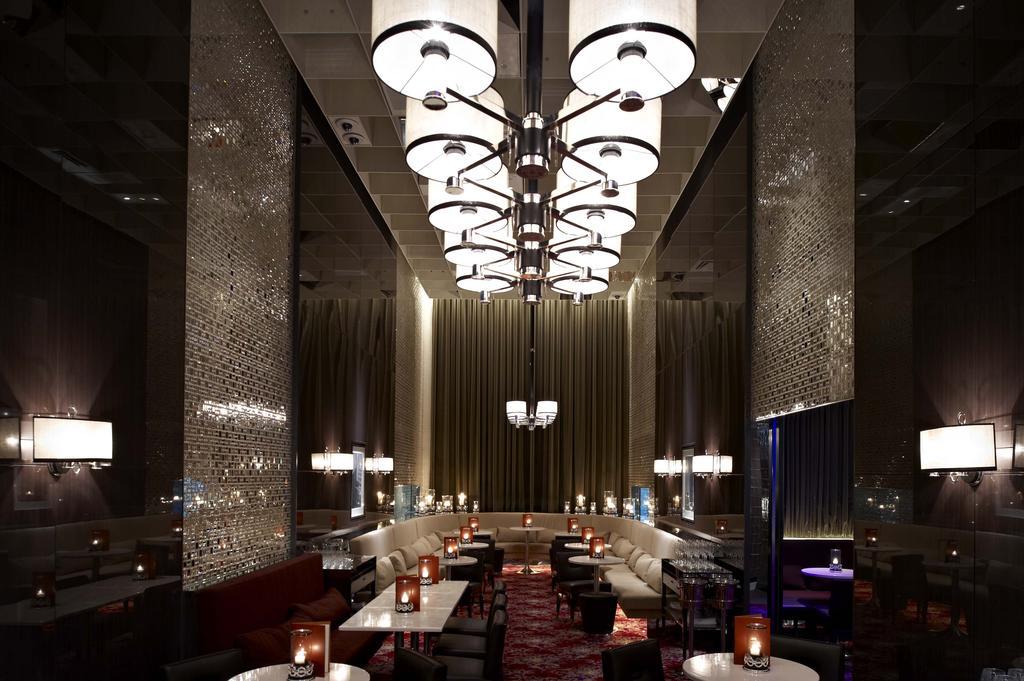 Hotel Crown Towers Melbourne Esterno foto The interior of the restaurant